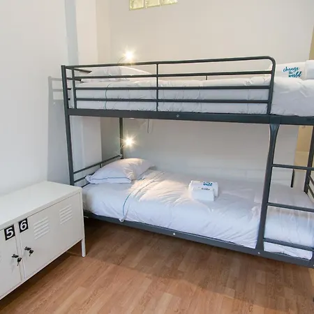 Change The World - - Santa Catarina Hostel Porto